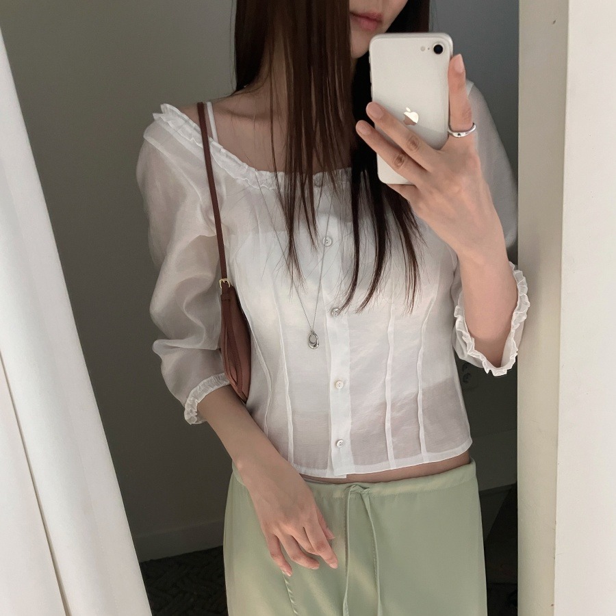 Quality Summer Clothing - Zarif Kare Yaka Düğmeli Gömlek Dantel