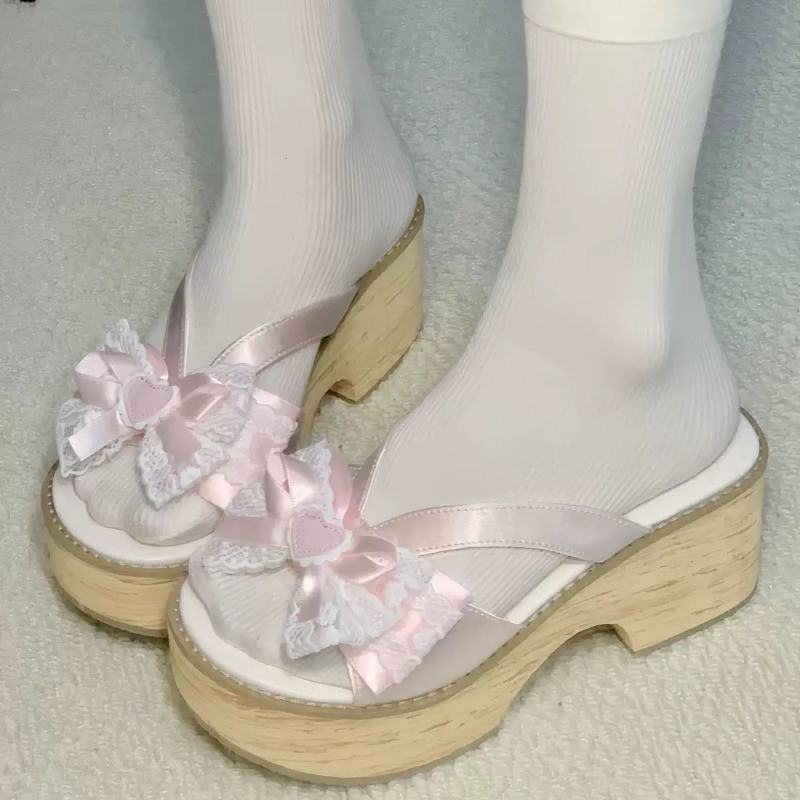 Summer Clothing Items - Tatlı Fiyonklu Ahşap Desenli Kalın Tabanlı